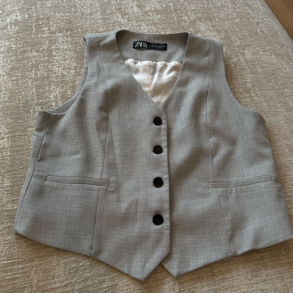 Zara Women's Tailored Waistcoat/Vest w/Black Buttons Sz M